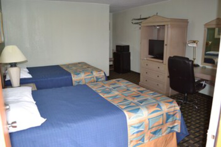 Lake Country Motel