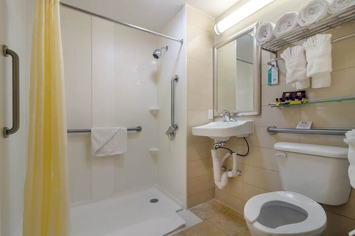 Room 14 of 39