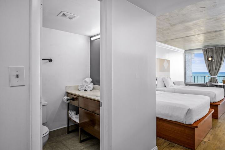 Room 55 of 77