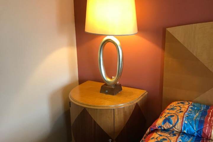 Room 12 of 30