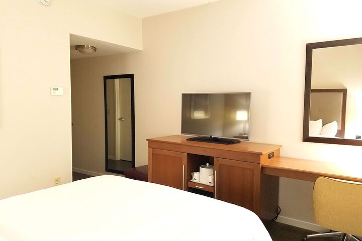 Room 38 of 60