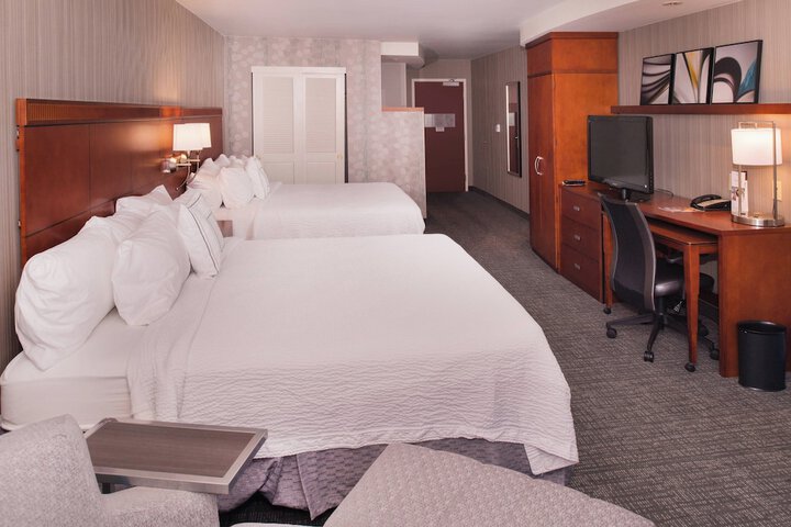 Room 19 of 36