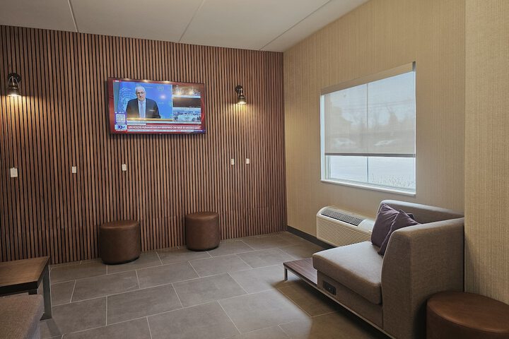 Wingate by Wyndham Pittsburgh / West Mifflin