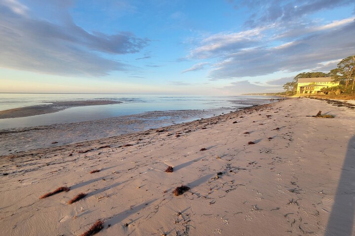 Near State Parks: Carrabelle Home w / Beach Access!