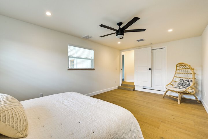 Naples Duplex Home w / Private Pool & Lanai!