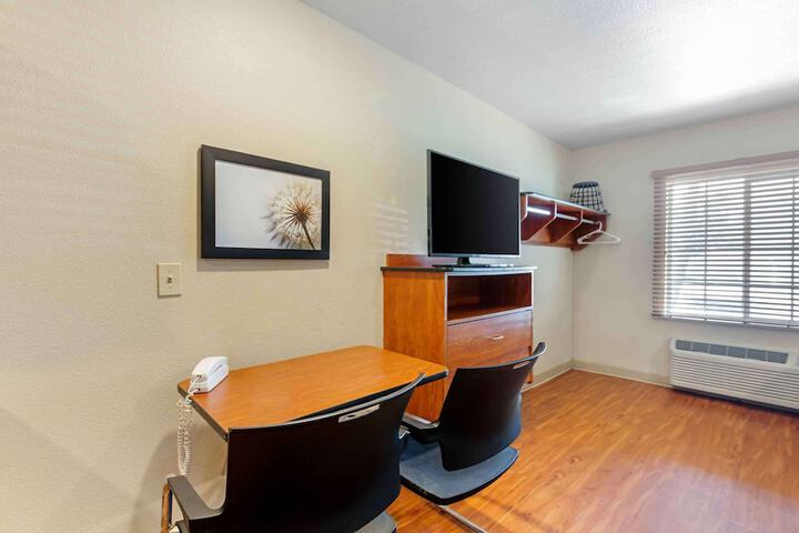 Room 17 of 30