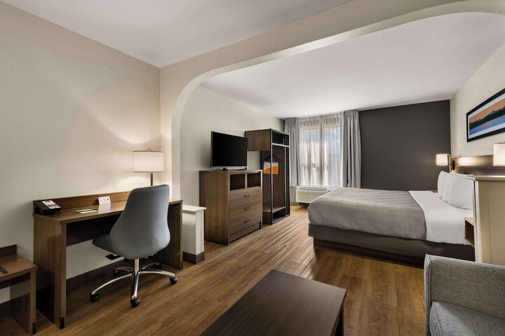 Room 20 of 49