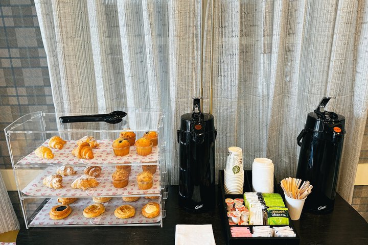 Breakfast/Coffee Service 42 of 43