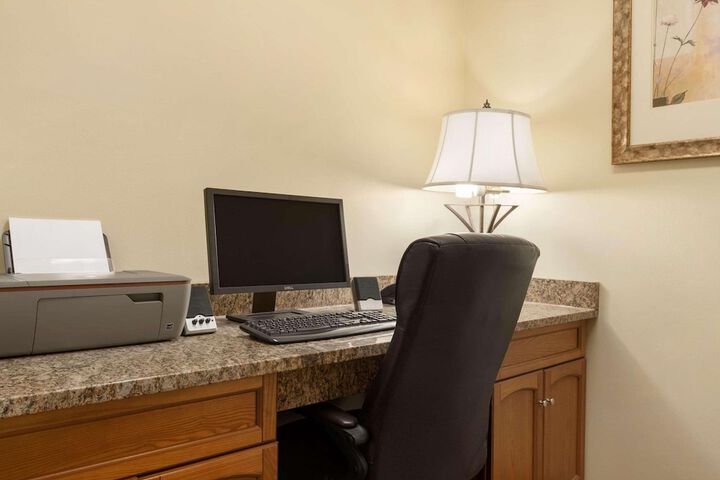 Business Center 20 of 20