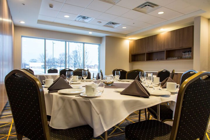 Holiday Inn Hotels and Suites Mount Pleasant by IHG
