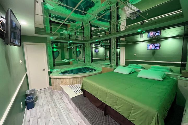 Room 44 of 50