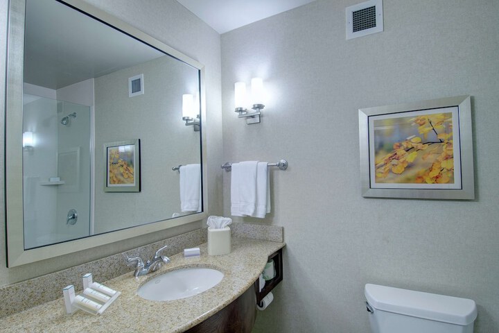 Room 34 of 65