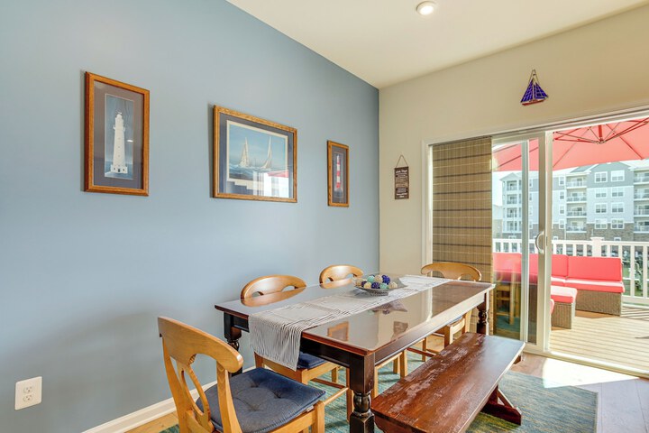 Walk to Dtwn: Waterfront Eastern Shore Townhome!