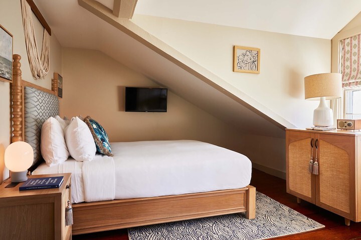 Faraway Nantucket