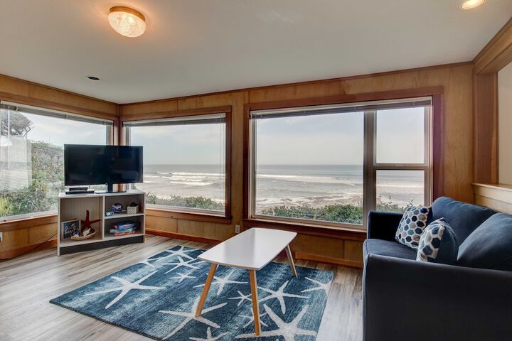 Ester Lee Oceanview Inn