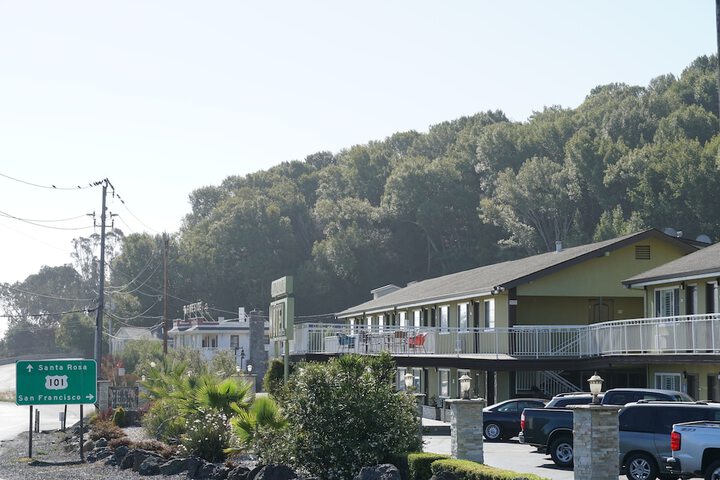 Hotel 8 of 37