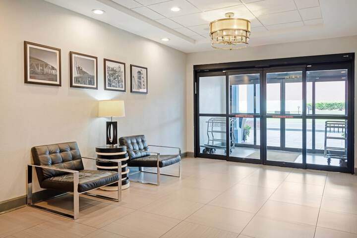 Comfort Inn & Suites Carrollton