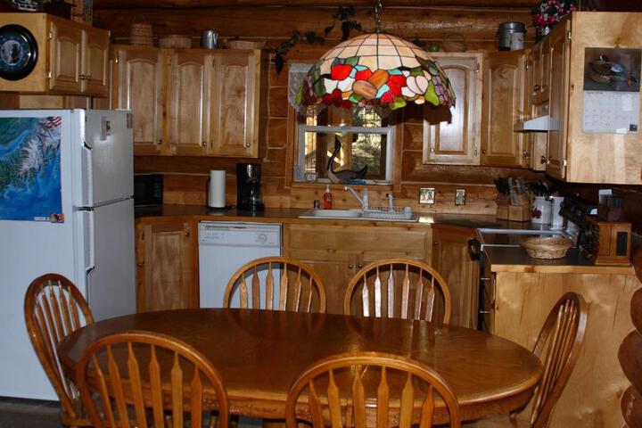 Wise Old Hunter Lodge