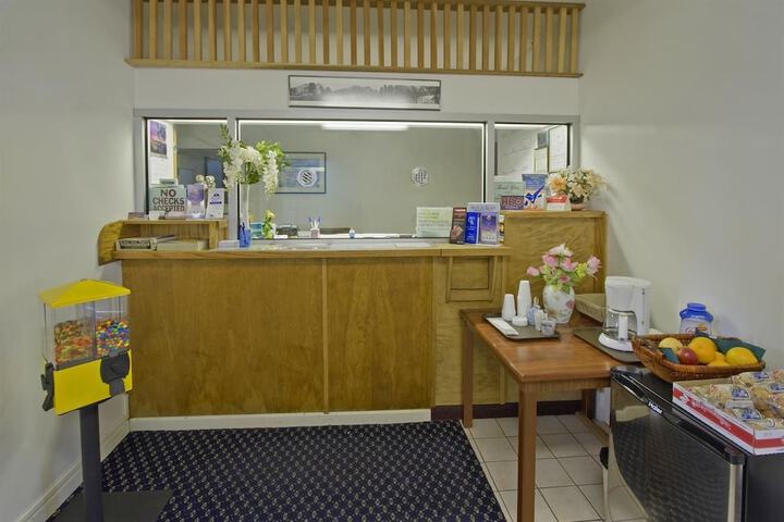 Hotel Interior 4 of 13
