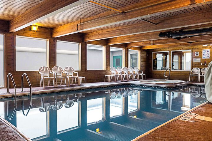 Pool 4 of 50