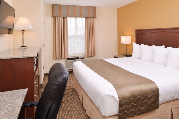 Room 35 of 40