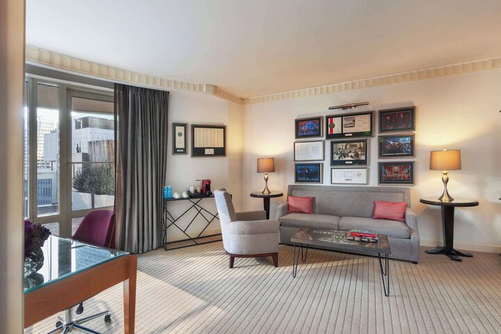 Room 34 of 58