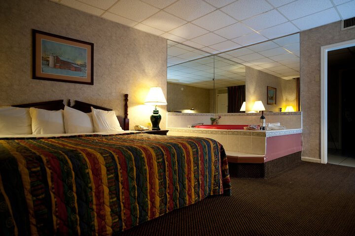 Room 10 of 21
