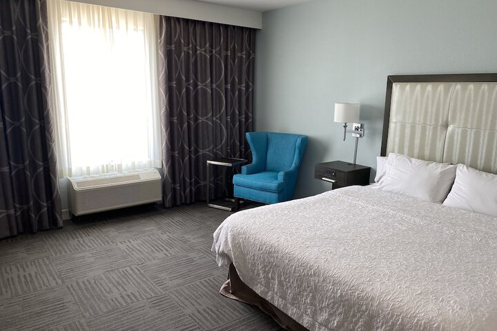 Room 40 of 65