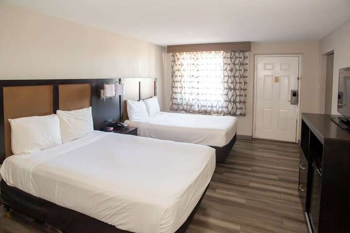 Room 28 of 44