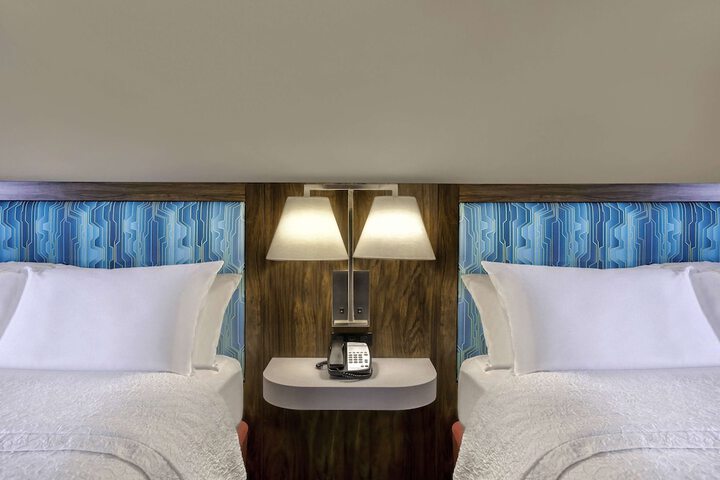 Room 22 of 33