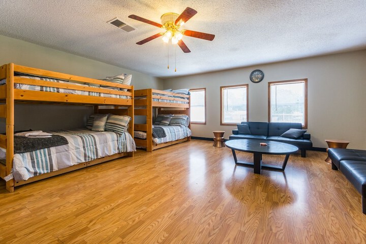 Room 35 of 111