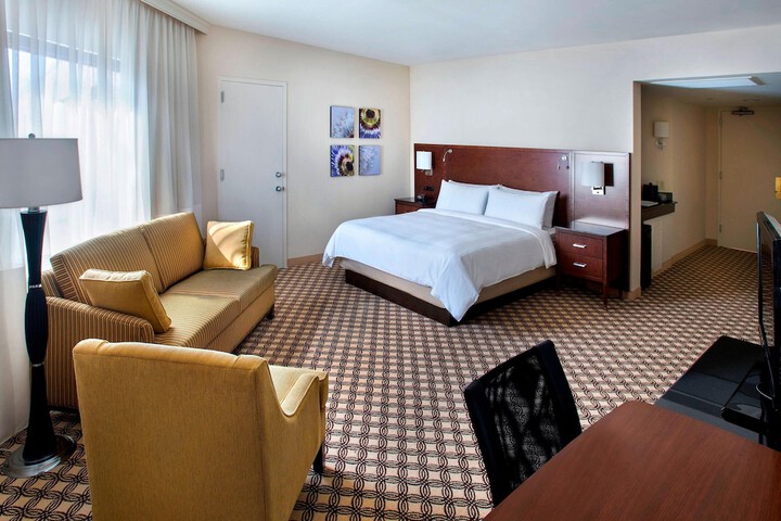 Room 13 of 50
