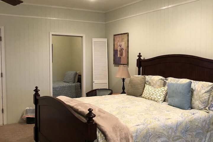 Room 29 of 38