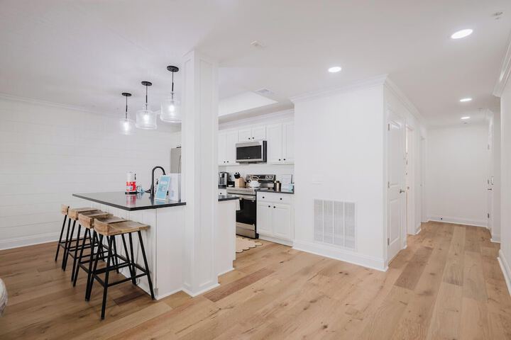 Lowcountry Landing! 3-story Townhouse in Old Towns Promenade