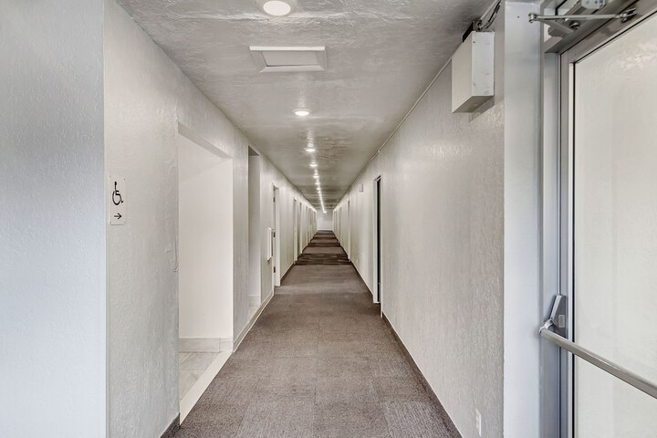 Ballroom/Hall 57 of 61