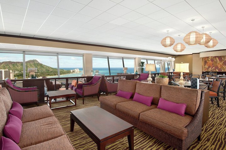 Lounge 197 of 224