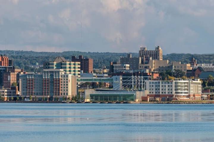 Sheraton Erie Bayfront Hotel