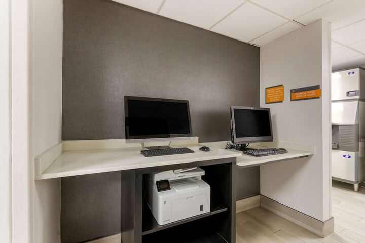 Business Center 78 of 78