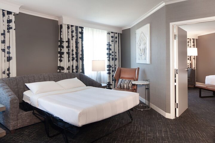 Room 34 of 72