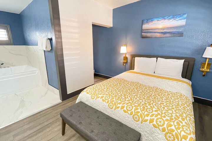 Room 27 of 29