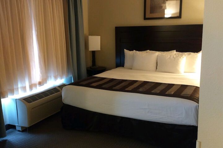 Room 15 of 30