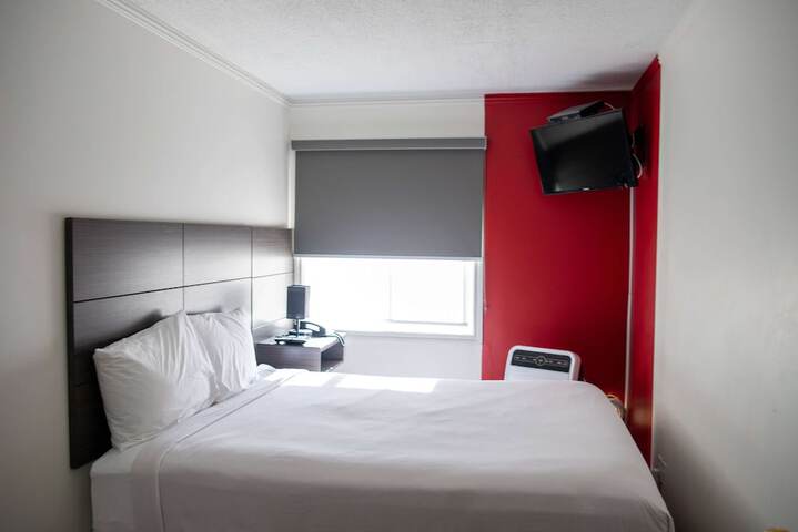 Room 28 of 36
