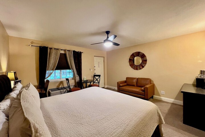 The Mount Vernon Inn