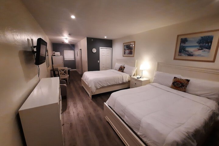 Room 10 of 31