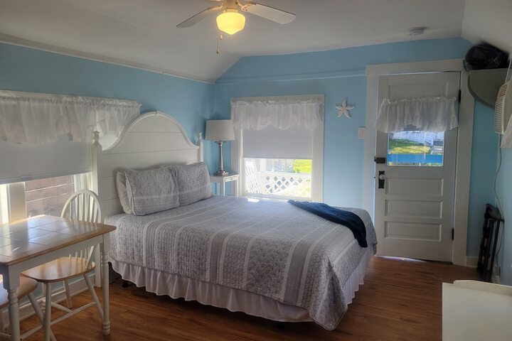 Room 61 of 86