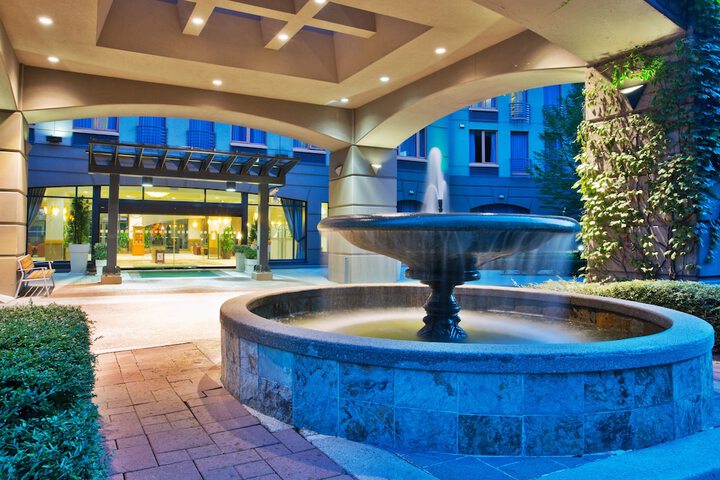 Hotel 14 of 75