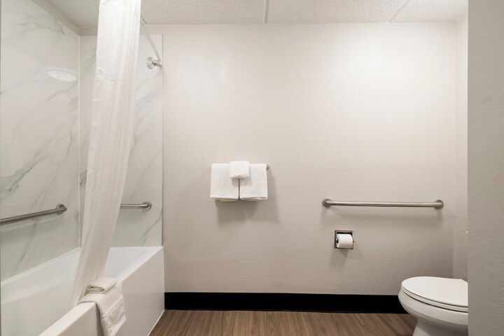 Room 20 of 31