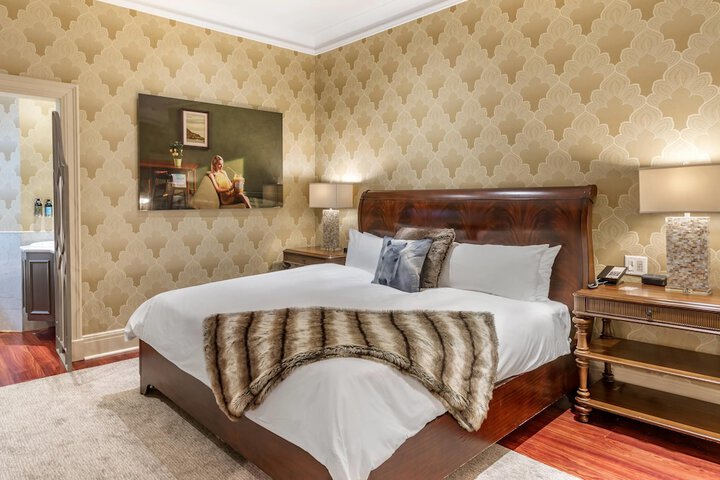 The Fort Garry Hotel Spa and Conference Centre, an Ascend Collection Hotel