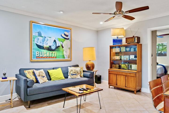 Wilton Manors 2BR Charm Walk to the Drive