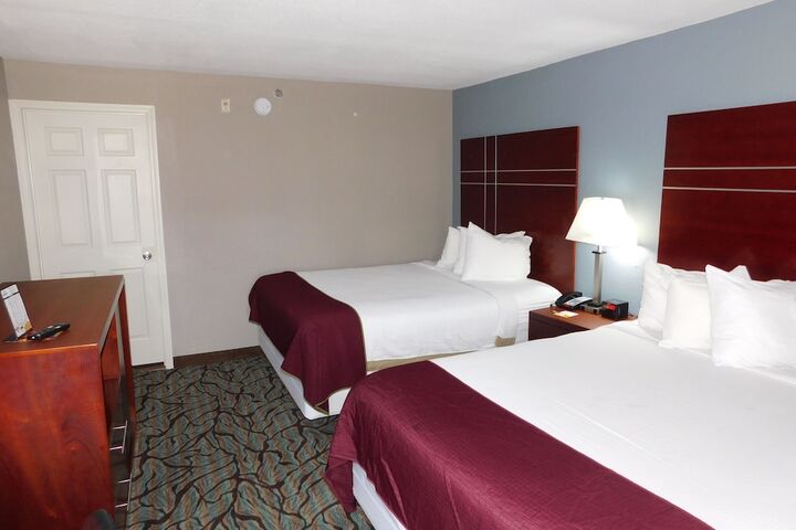 Room 21 of 33